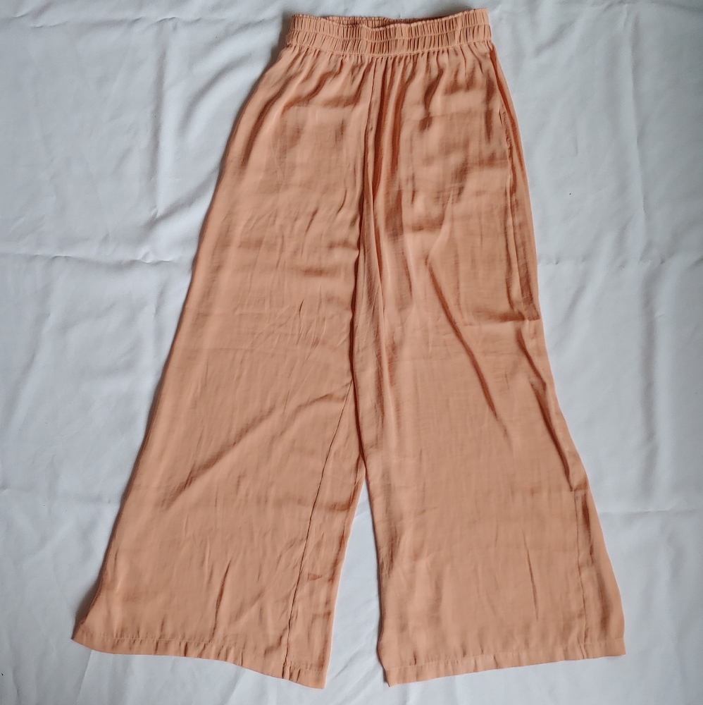 Kendall & Kylie silky wide leg pants in blush/peach